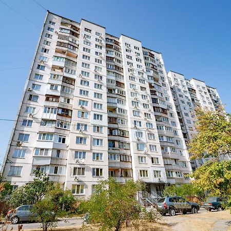 Kvartirkoff Na Obolonskiy Prospekt 9 키예프 외부 사진